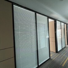 深圳福田辦公室雙層玻璃百葉隔斷價格,鋁合金隔斷圖片