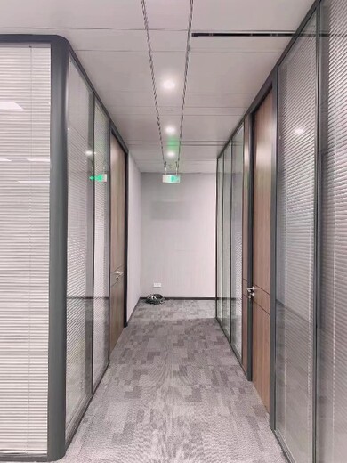 深圳福田全新辦公室雙層玻璃百葉隔斷價格