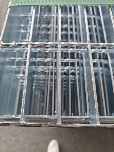 机场钢格板厂家-菏泽热镀锌钢格板