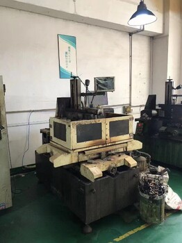 禅城服装厂回收整厂回收机器库存产品物资回收