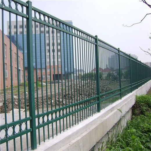 滨海新区铁艺围墙围栏厂家出售,铁艺平移门加工安装