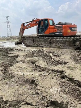 湖州水上浮船挖掘機(jī)出租按月多少錢