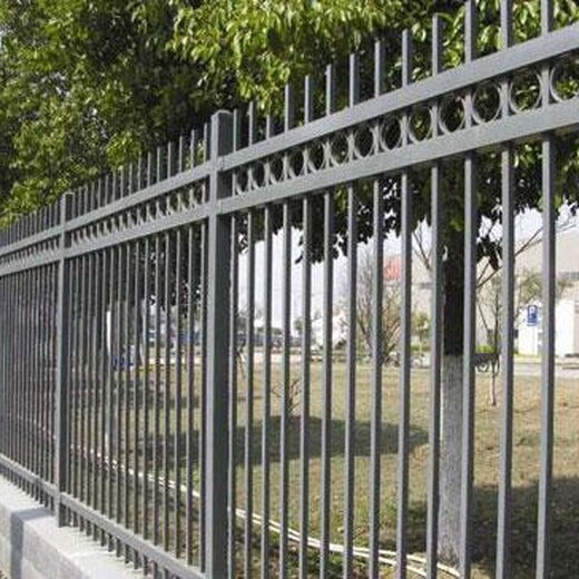 塘沽区商用铁艺围墙围栏,学校铁艺围栏安装