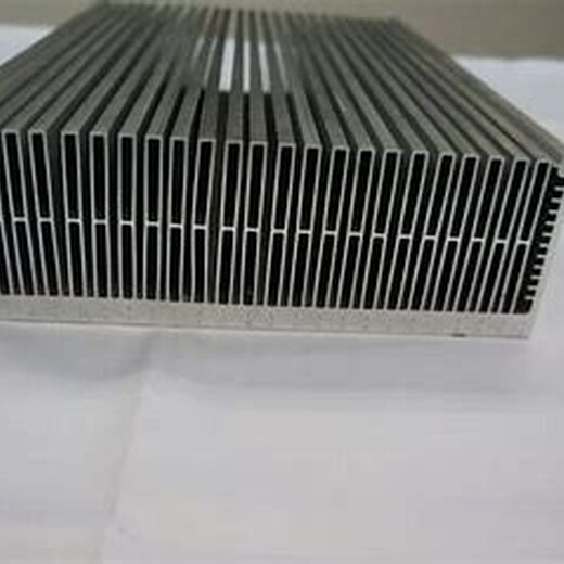 泰州光模块散热器厂家供应,东吉散热CNC工艺水冷板加工