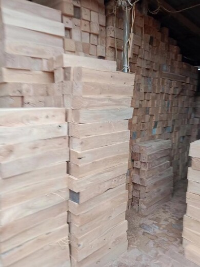 老榆木装修板材厂家批发,农村老榆木零售