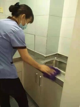 北京家政服务北京家庭陪护老人护理多少钱一个月
