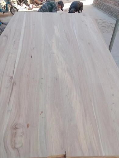 老榆木装修板材可定制,农村老榆木长期出售
