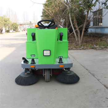 北京小型扫地车多少钱一台