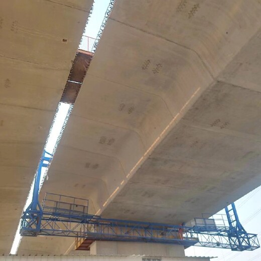 桥梁下水管安装设备定制型桥梁侧边检查平台