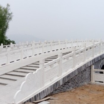 福建景區(qū)橋梁石欄桿多少錢一米