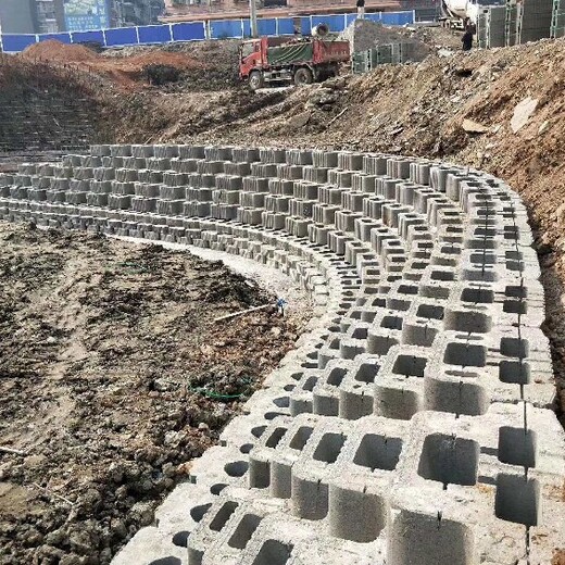 广西贺州河道生态挡土墙1000系列出售，自嵌式植生挡土块