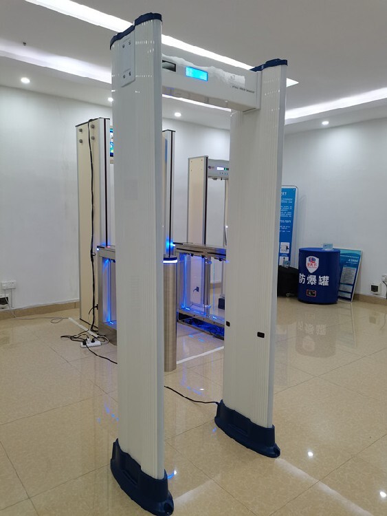 通道式多能量射线安检机AI智能测温机器人(图1)