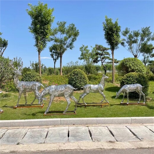 曲阳县不锈钢鹿雕塑大型景观