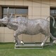 贵州玻璃钢牛雕塑图