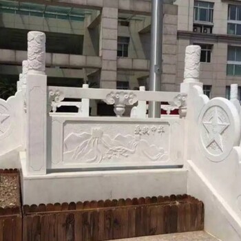 河北保定漢白玉石雕升旗臺廠家定制