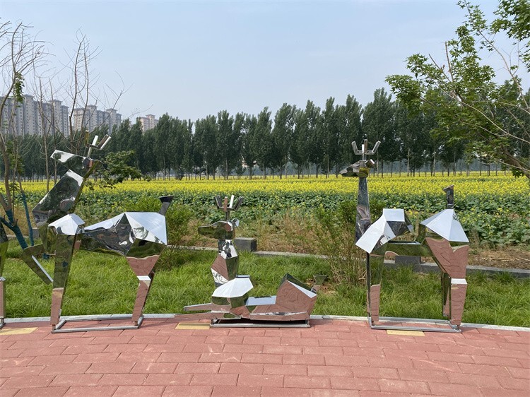 内蒙古不锈钢鹿雕塑大型景观