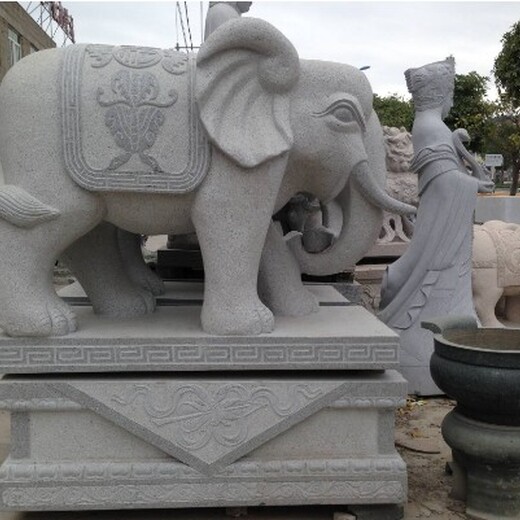 云南庭院石雕大象厂家