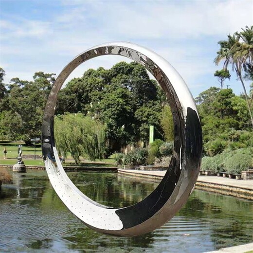 大型不锈钢圆环雕塑摆件