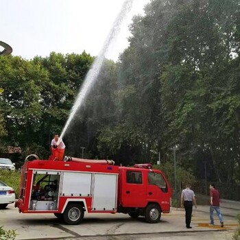 青海干粉消防车报价及图片,消防车的消防泵与车型的配比