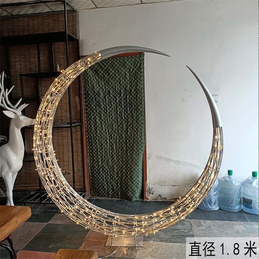 河北發(fā)光不銹鋼月亮雕塑景觀小品