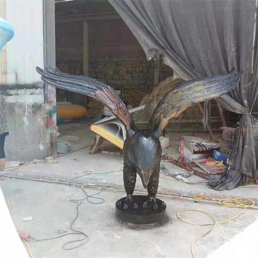 湖北大型玻璃鋼老鷹雕塑