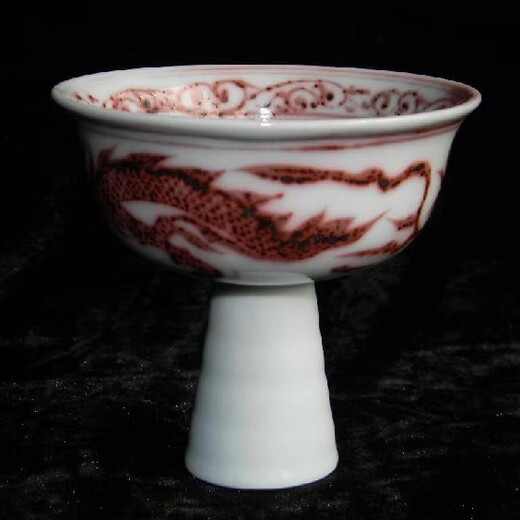 宣德青花矾红釉瓷器