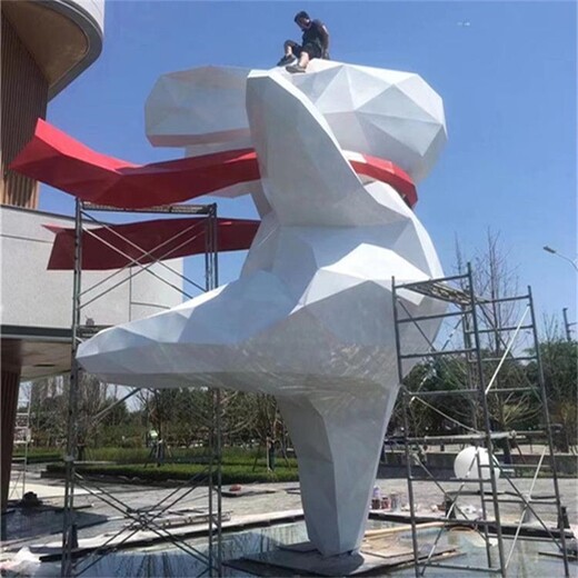 金屬鏤空兔子雕塑廠家