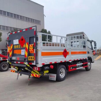 湖州氣氧氣液化氣危險(xiǎn)品運(yùn)輸車