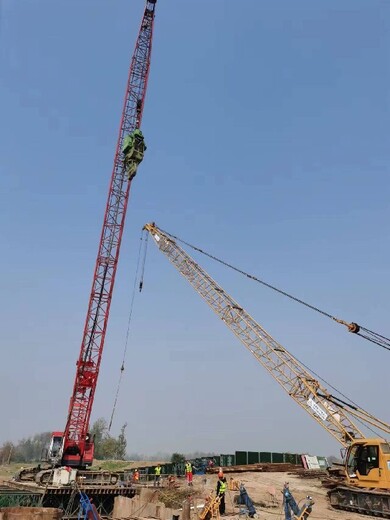 阜阳320吨吊车出租报价,建筑工地施工