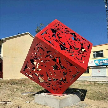 立體魔方雕塑報價(jià)及圖片,創(chuàng  )意立方體雕塑