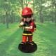 卡通消防员雕塑图
