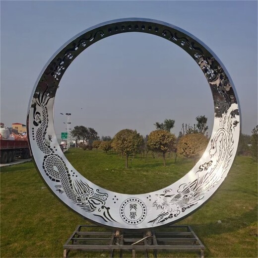 珠海鏡面圓環(huán)月亮雕塑廠家定制