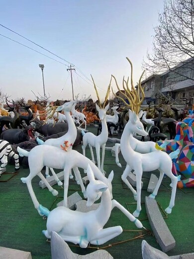 陕西景区玻璃钢雕塑批发价格