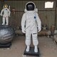 宇航员雕塑图