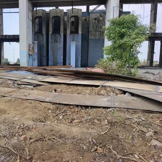 启东工厂拆除公司承包大型钢结构厂房拆除
