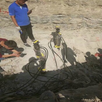 劈裂機破石機采石場采石不能爆開采重量輕