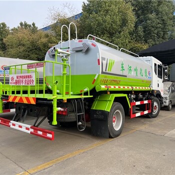 河南許昌7方藍(lán)牌灑水車現(xiàn)貨供應(yīng)