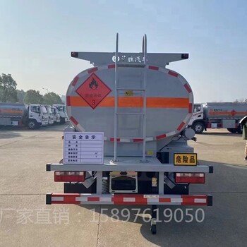 巫溪后八油槽車流動加油車