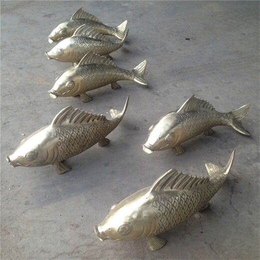 不銹鋼鯉魚(yú)雕塑生產(chǎn)加工