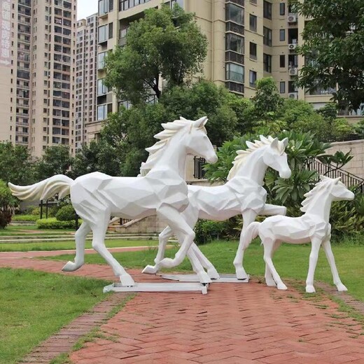 玻璃鋼馬雕塑造型