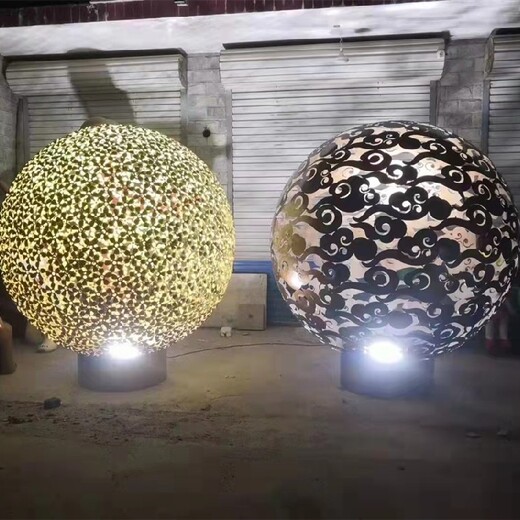 发光镂空球雕塑制作