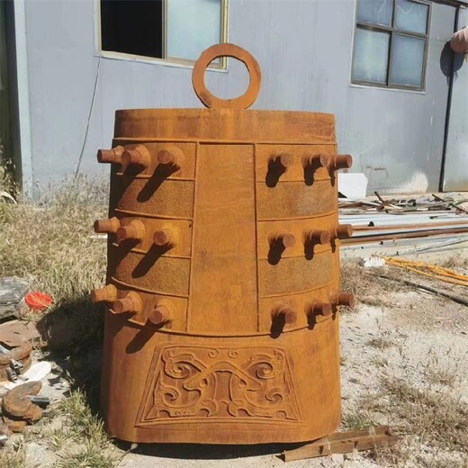 地產(chǎn)景觀鑄鐵仿銅雕塑定制廠家