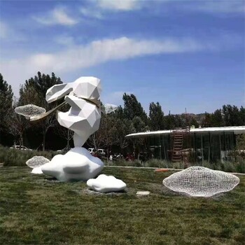 生产兔子雕塑摆件