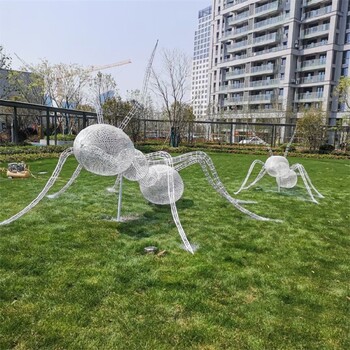 铁艺编织蚂蚁雕塑厂家