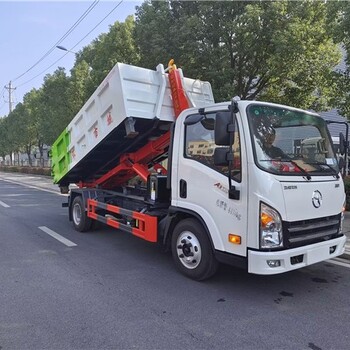 东风钩臂式建筑垃圾清运车