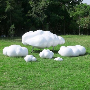 玻璃钢云朵雕塑定制厂家