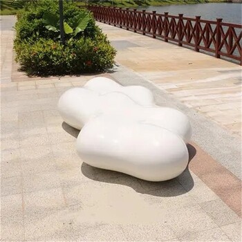 曲阳县玻璃钢云朵雕塑制作加工厂