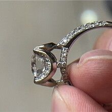 孝感钻石戒指回收钻石回收行情图片