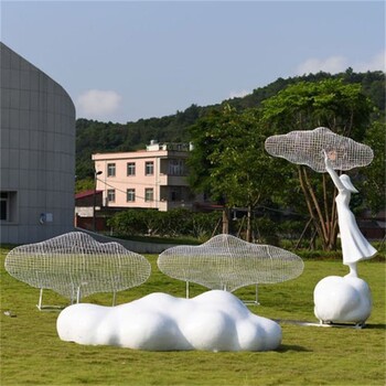 曲阳县玻璃钢云朵雕塑加工