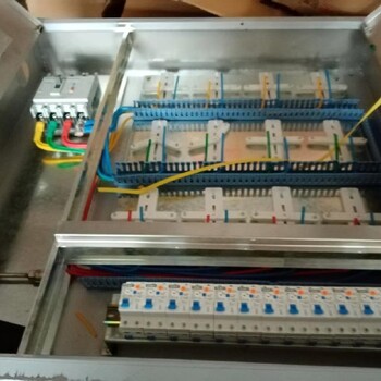 中鴻電表計量箱,正規(guī)中鴻多用戶電表箱明裝暗裝電表箱6戶規(guī)格